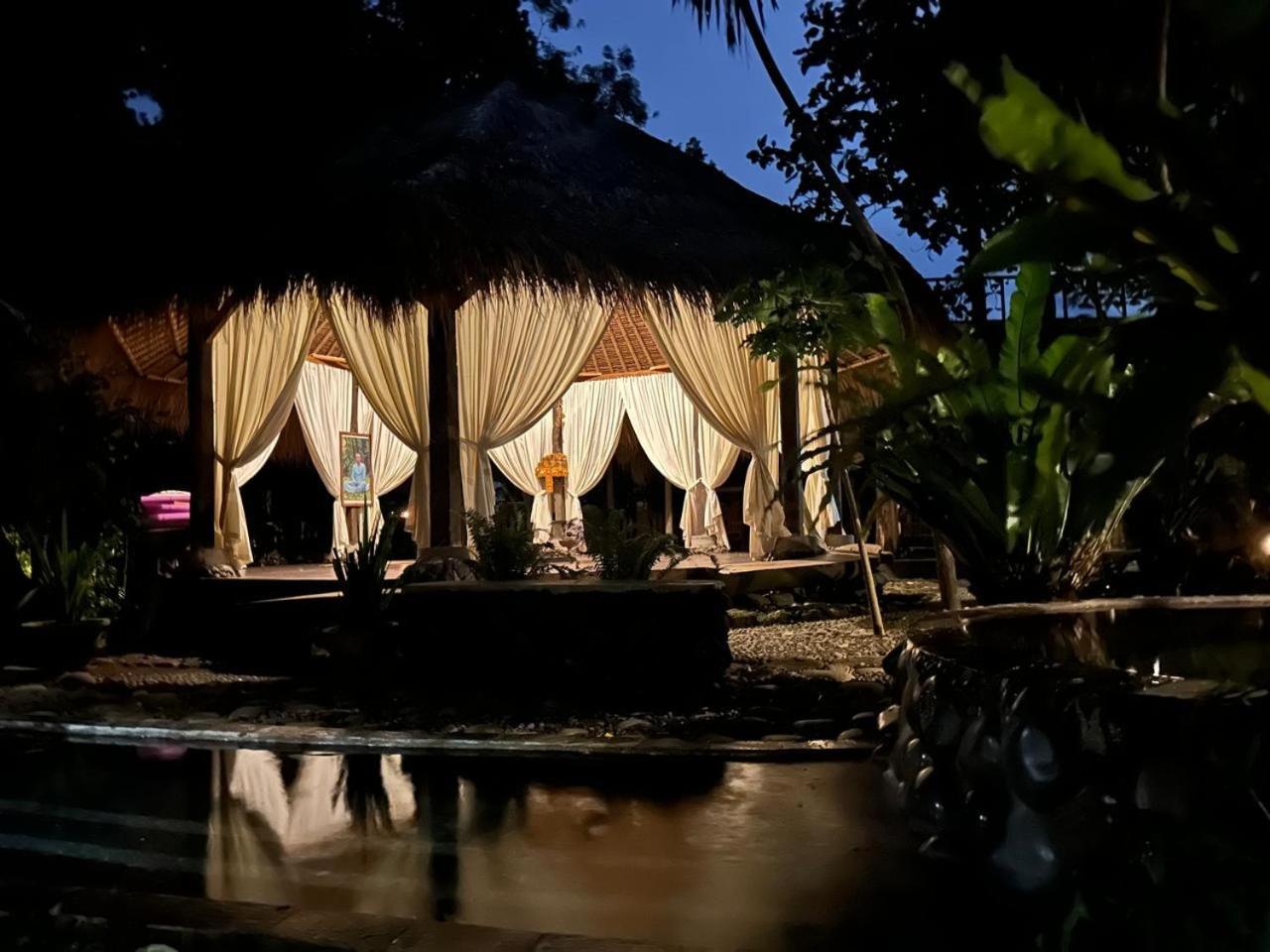 Omunity Bali Hotel ซีงาราจา ภายนอก รูปภาพ
